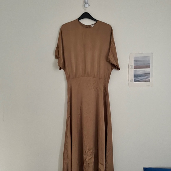 Arket Dress - Toffee - Picture 1 of 10